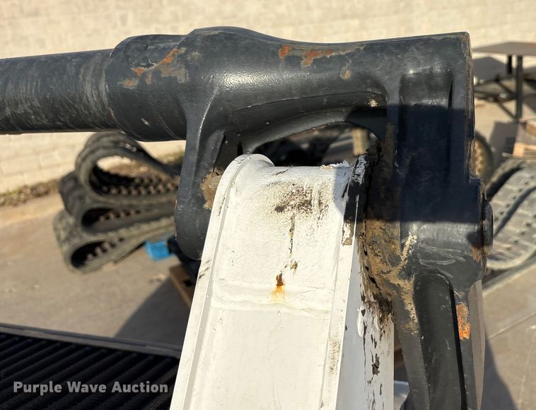 image for item EA7917 2021 Bobcat T64 tracked skid steer loader