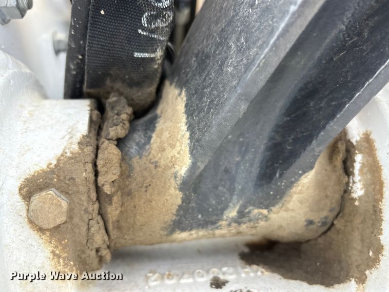 image for item EA7917 2021 Bobcat T64 tracked skid steer loader