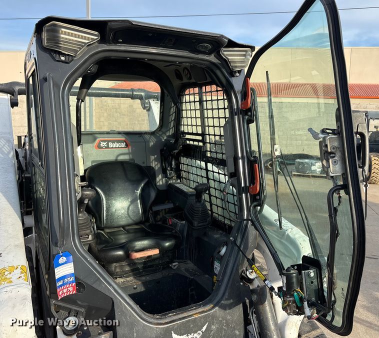 image for item EA7917 2021 Bobcat T64 tracked skid steer loader