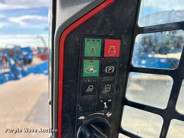 image for item EA7917 2021 Bobcat T64 tracked skid steer loader