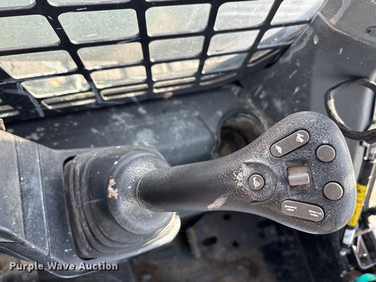 image for item EA7917 2021 Bobcat T64 tracked skid steer loader