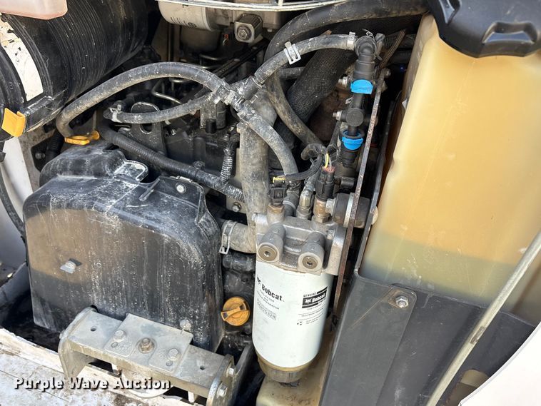 image for item EA7917 2021 Bobcat T64 tracked skid steer loader