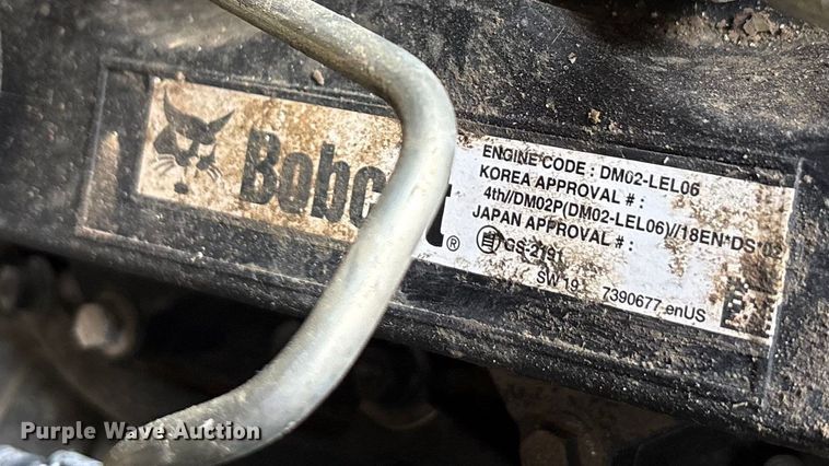 image for item EA7917 2021 Bobcat T64 tracked skid steer loader