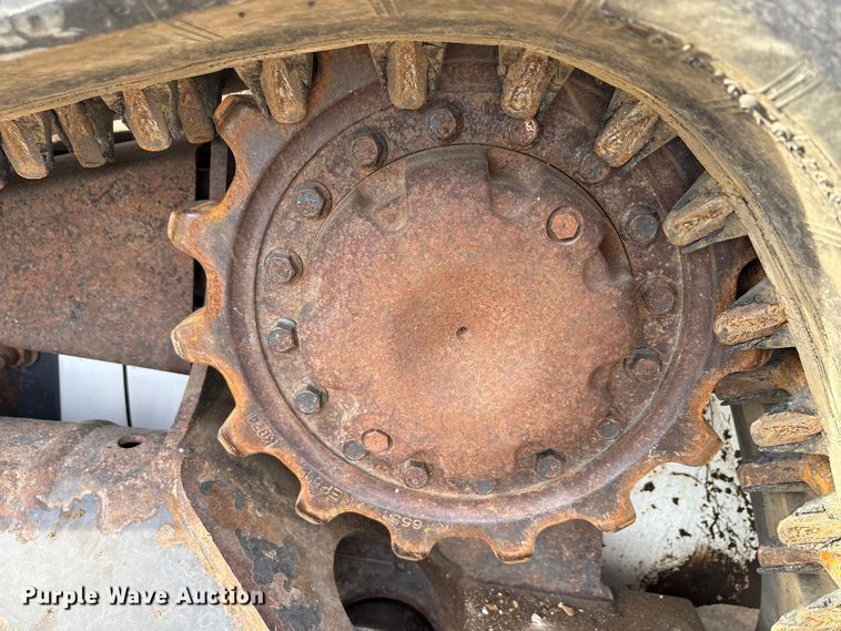 image for item EA7917 2021 Bobcat T64 tracked skid steer loader