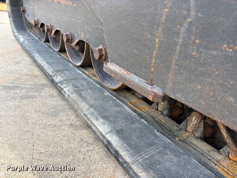 image for item EA7917 2021 Bobcat T64 tracked skid steer loader