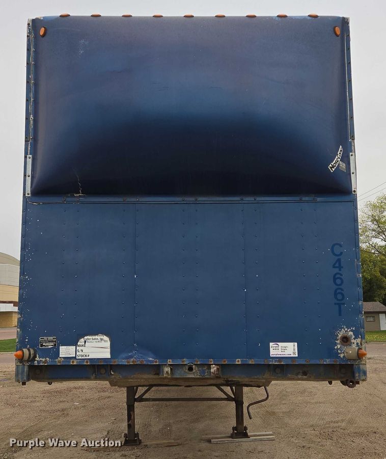 image for item EB1063 1998 Western Trailers side curtain trailer