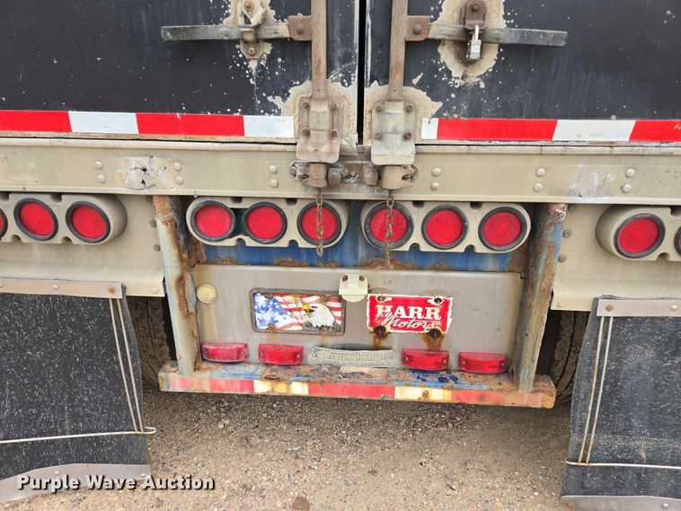 image for item EB1063 1998 Western Trailers side curtain trailer