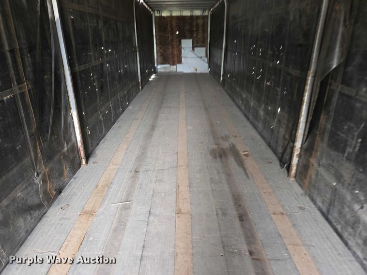 image for item EB1063 1998 Western Trailers side curtain trailer