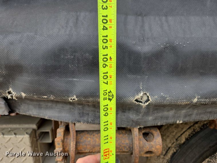 image for item EB1063 1998 Western Trailers side curtain trailer