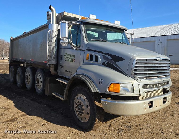 image for item EB1227 2004 Sterling L9500 dump truck