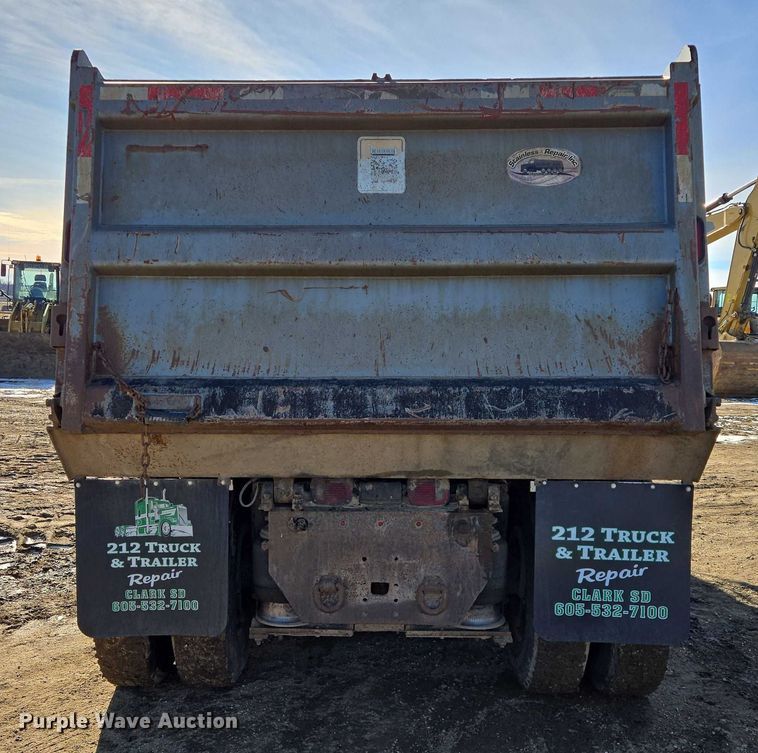 image for item EB1227 2004 Sterling L9500 dump truck