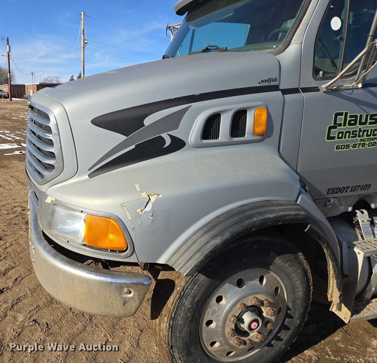 image for item EB1227 2004 Sterling L9500 dump truck
