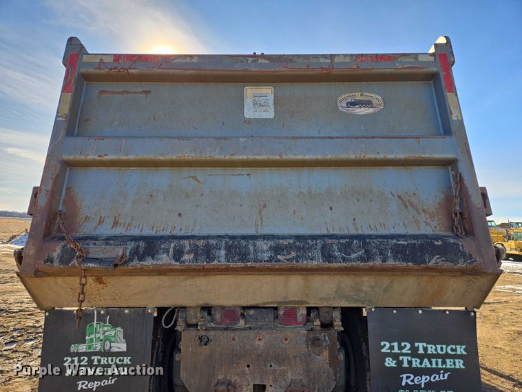 image for item EB1227 2004 Sterling L9500 dump truck