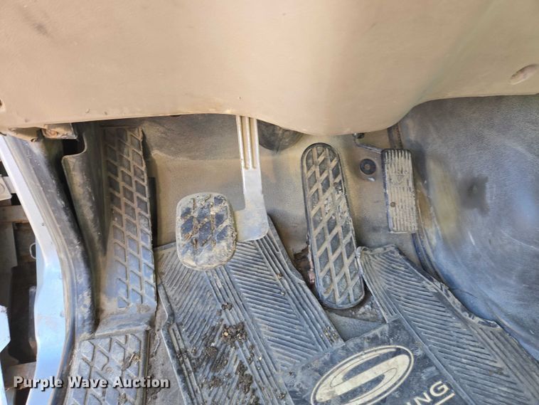 image for item EB1227 2004 Sterling L9500 dump truck