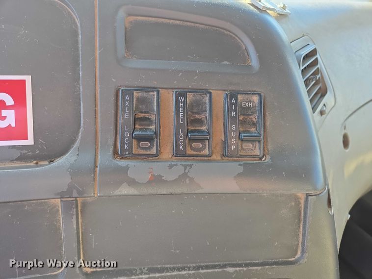 image for item EB1227 2004 Sterling L9500 dump truck