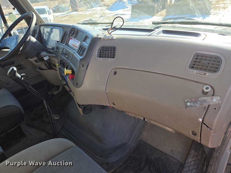 image for item EB1227 2004 Sterling L9500 dump truck