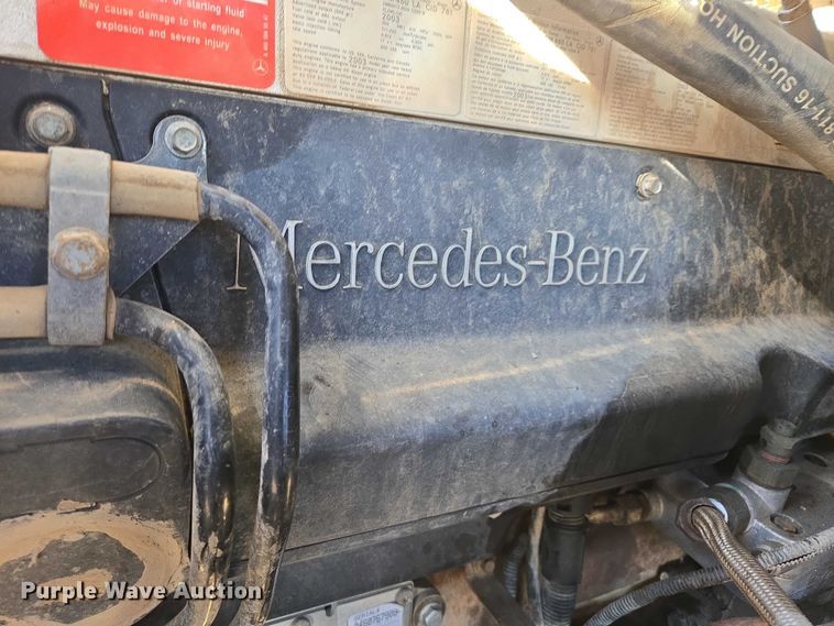 image for item EB1227 2004 Sterling L9500 dump truck