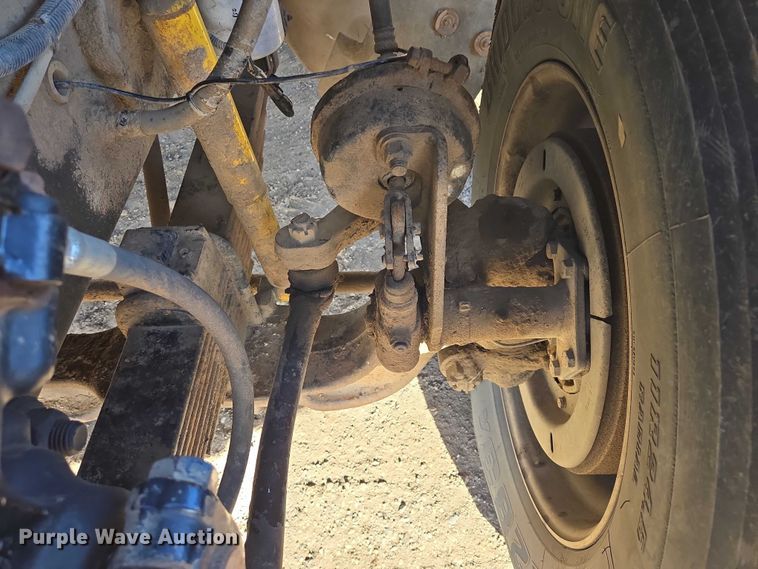 image for item EB1227 2004 Sterling L9500 dump truck