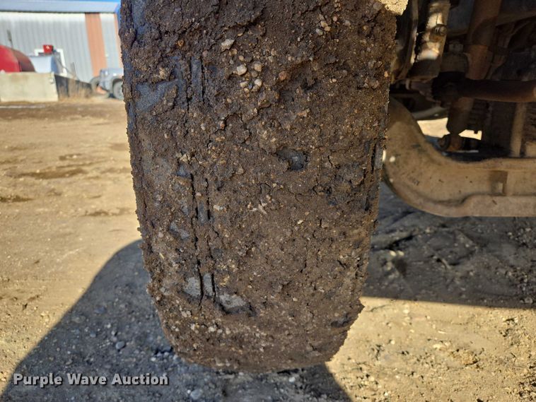 image for item EB1227 2004 Sterling L9500 dump truck