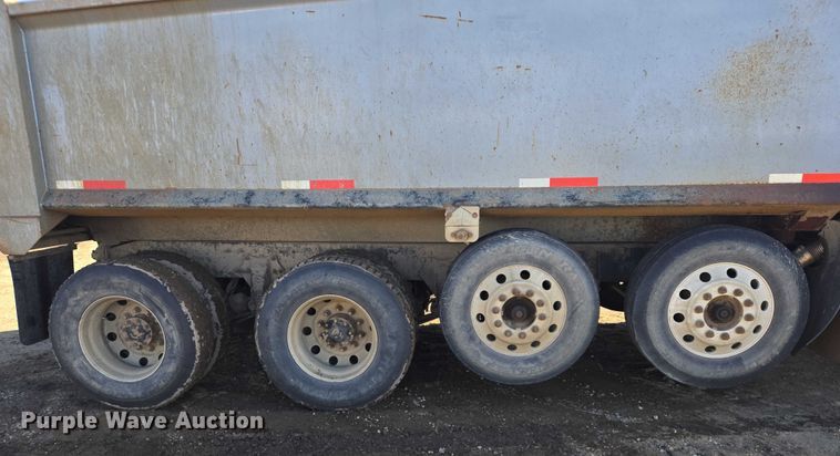 image for item EB1227 2004 Sterling L9500 dump truck