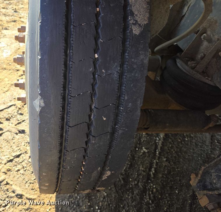 image for item EB1227 2004 Sterling L9500 dump truck