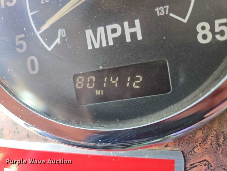 image for item EB1228 1999 International 9900 semi truck