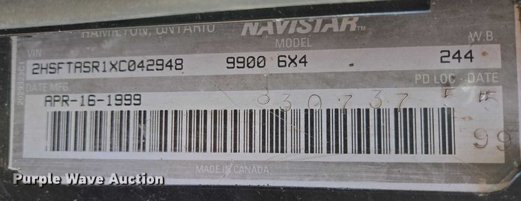 image for item EB1228 1999 International 9900 semi truck