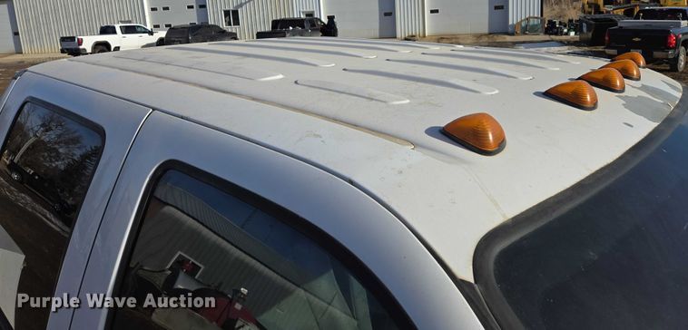 image for item EB1229 2007 Ford F750 semi truck