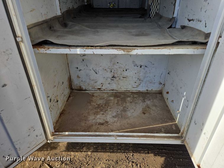 image for item EB1229 2007 Ford F750 semi truck