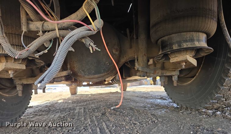 image for item EB1229 2007 Ford F750 semi truck