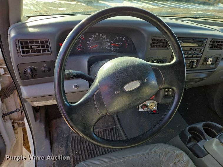 image for item EB1229 2007 Ford F750 semi truck