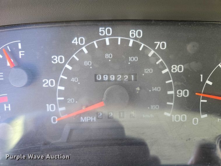 image for item EB1229 2007 Ford F750 semi truck