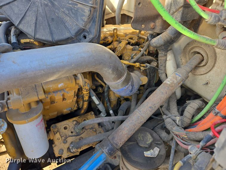 image for item EB1229 2007 Ford F750 semi truck