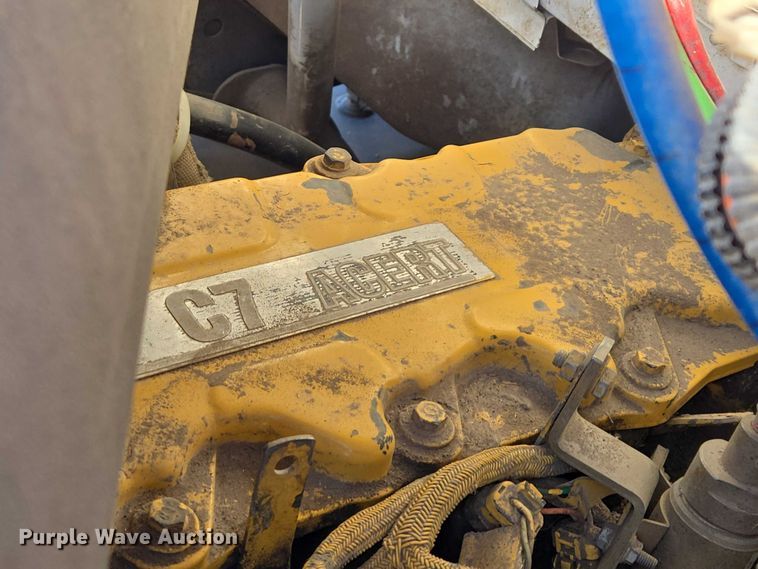 image for item EB1229 2007 Ford F750 semi truck