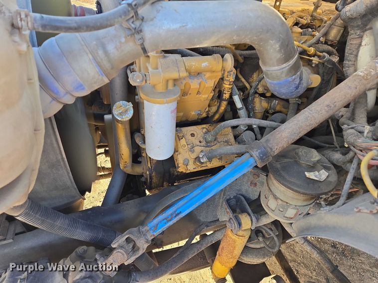 image for item EB1229 2007 Ford F750 semi truck