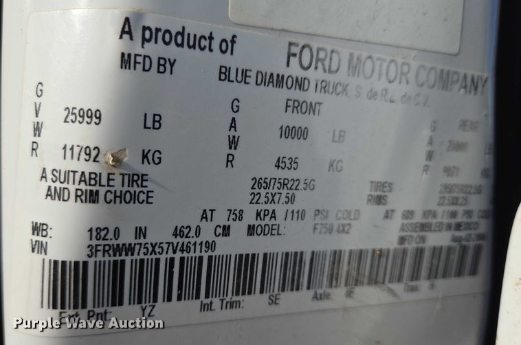 image for item EB1229 2007 Ford F750 semi truck