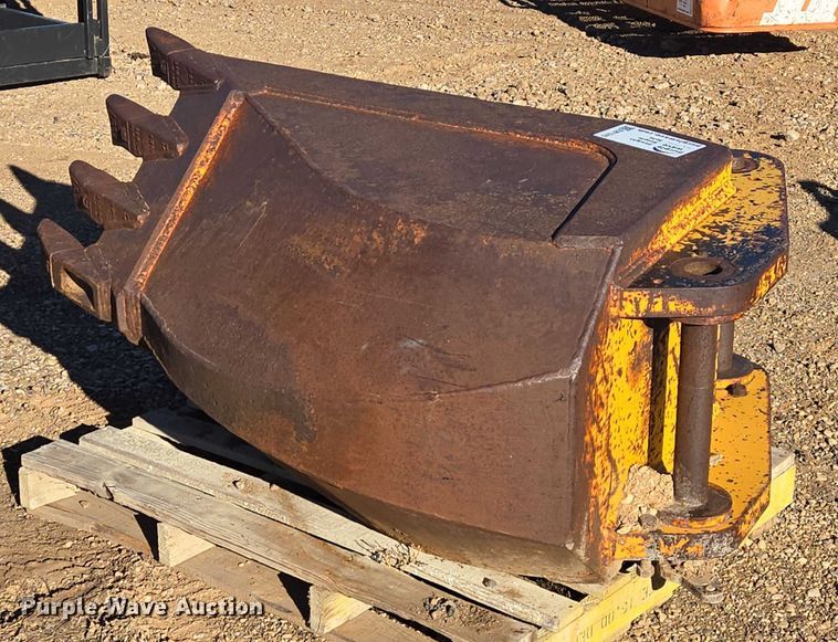 image for item EB1245 (2) excavator buckets