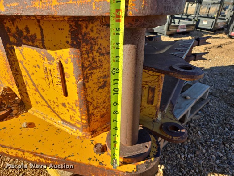 image for item EB1245 (2) excavator buckets