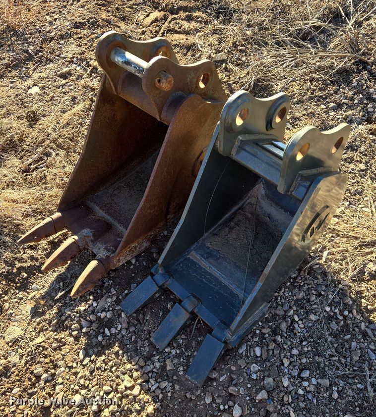 image for item EB1246 (2) Wacker-Neuson Wacker 28Z3 excavator buckets