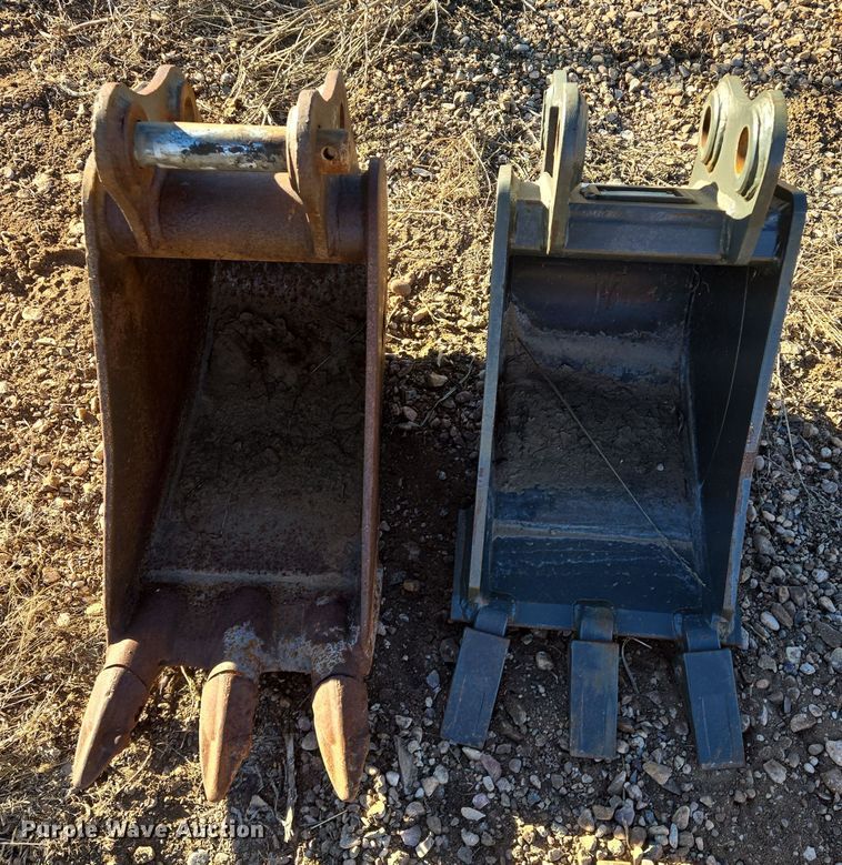 image for item EB1246 (2) Wacker-Neuson Wacker 28Z3 excavator buckets