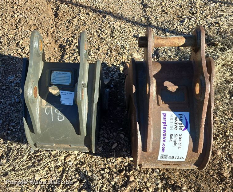 image for item EB1246 (2) Wacker-Neuson Wacker 28Z3 excavator buckets