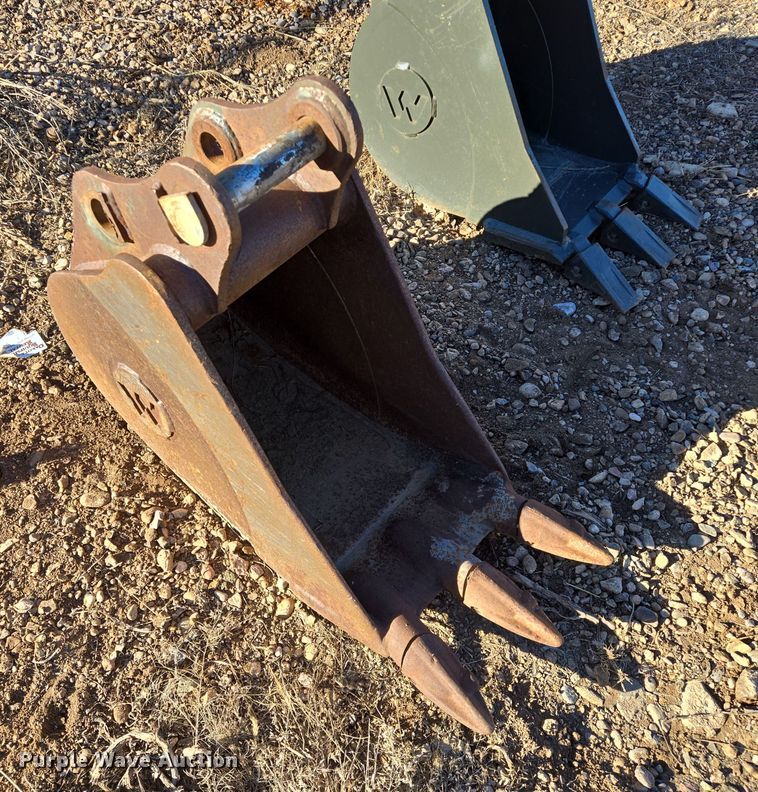 image for item EB1246 (2) Wacker-Neuson Wacker 28Z3 excavator buckets