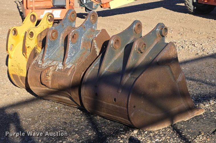 image for item EB1247 (3) excavator buckets