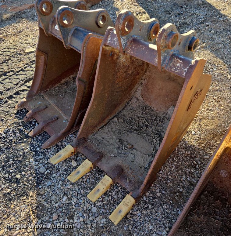 image for item EB1247 (3) excavator buckets