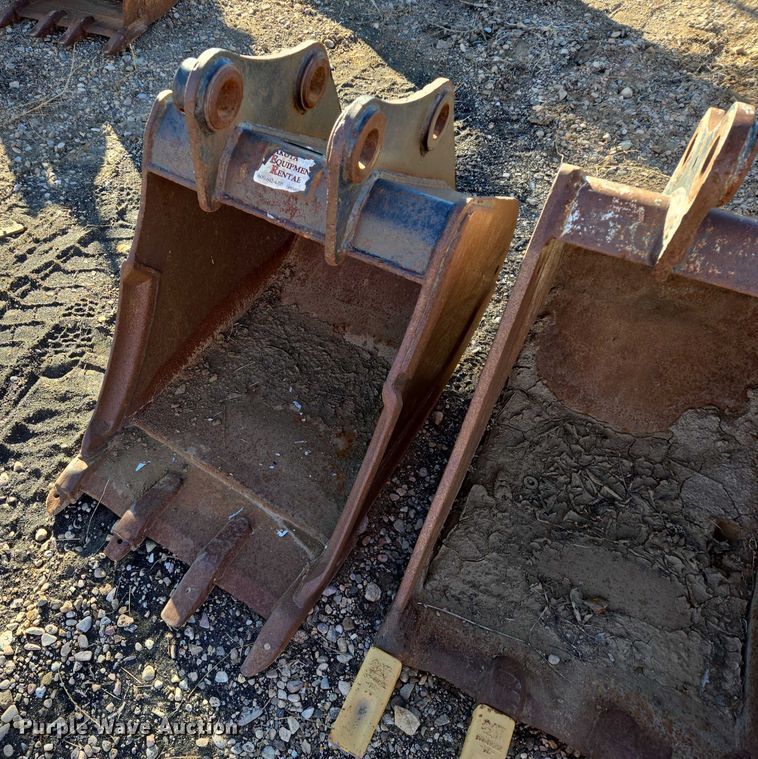 image for item EB1247 (3) excavator buckets