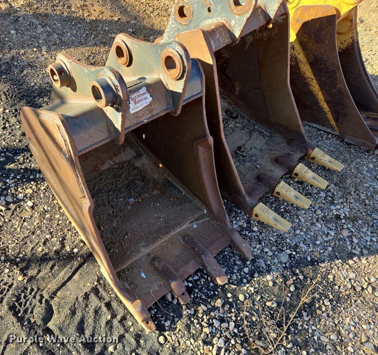 image for item EB1247 (3) excavator buckets