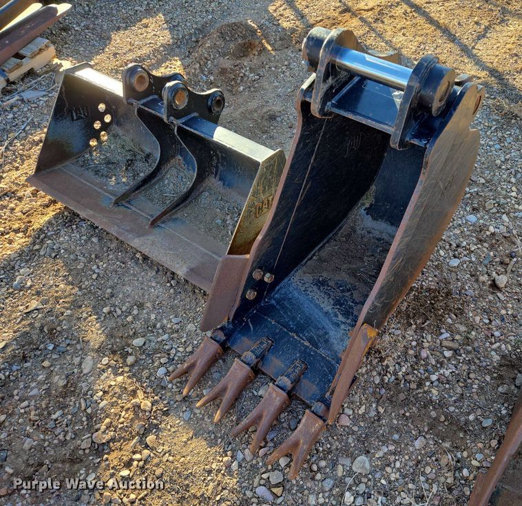 image for item EB1248 (5) Caterpillar excavator buckets