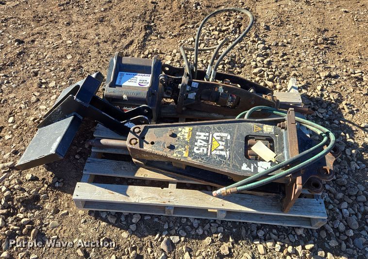 image for item EB1250 (2) Caterpillar breakers