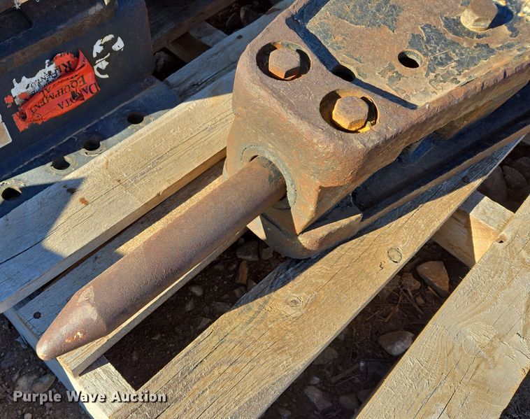 image for item EB1250 (2) Caterpillar breakers