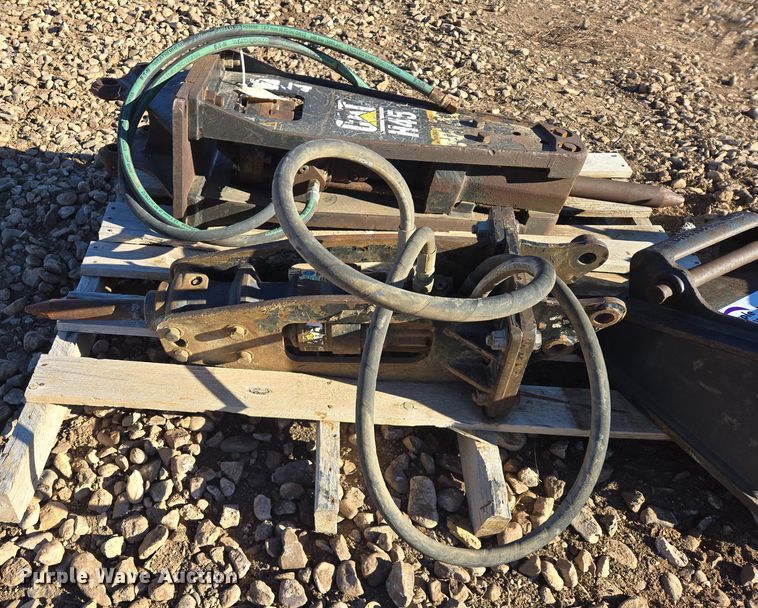 image for item EB1250 (2) Caterpillar breakers